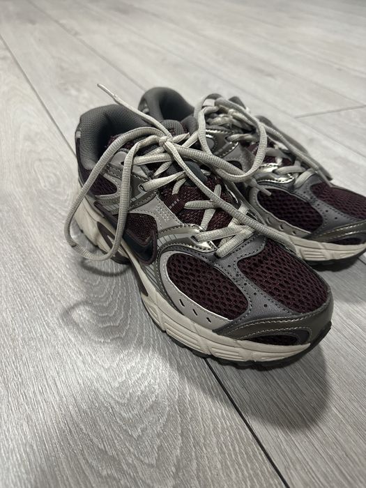 Кросівки Nike V5 RNR Burgundy Crush College Grey