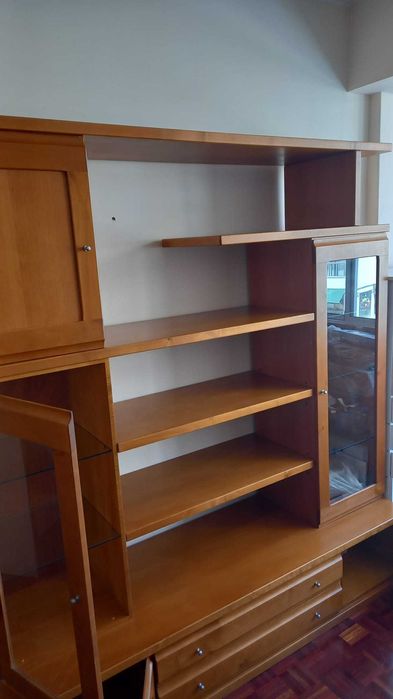 Móvel em cerejeira para sala