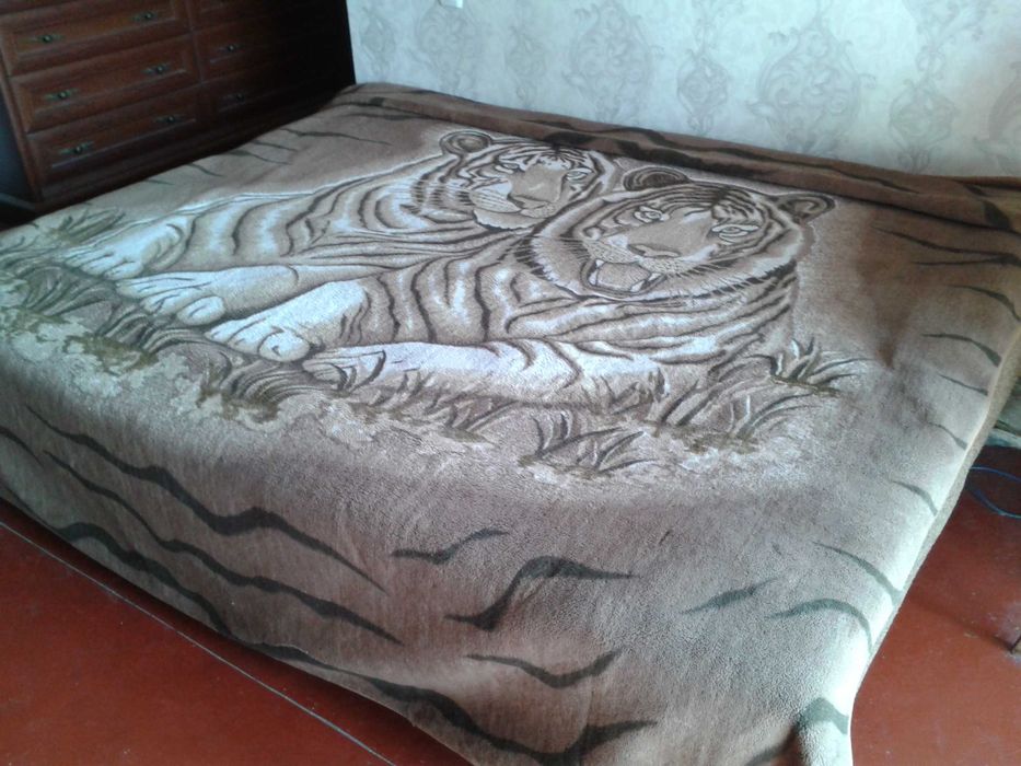 Тёплое покрывало/плед/одеяло меховое 210 х 240см с тиграми