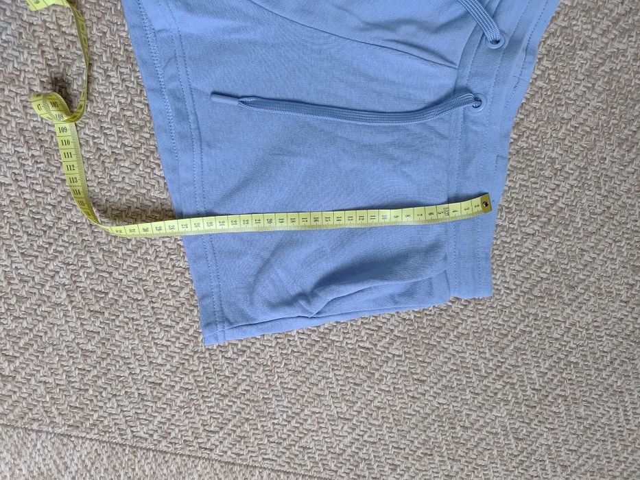 Szorty 4F, nowe, r. M