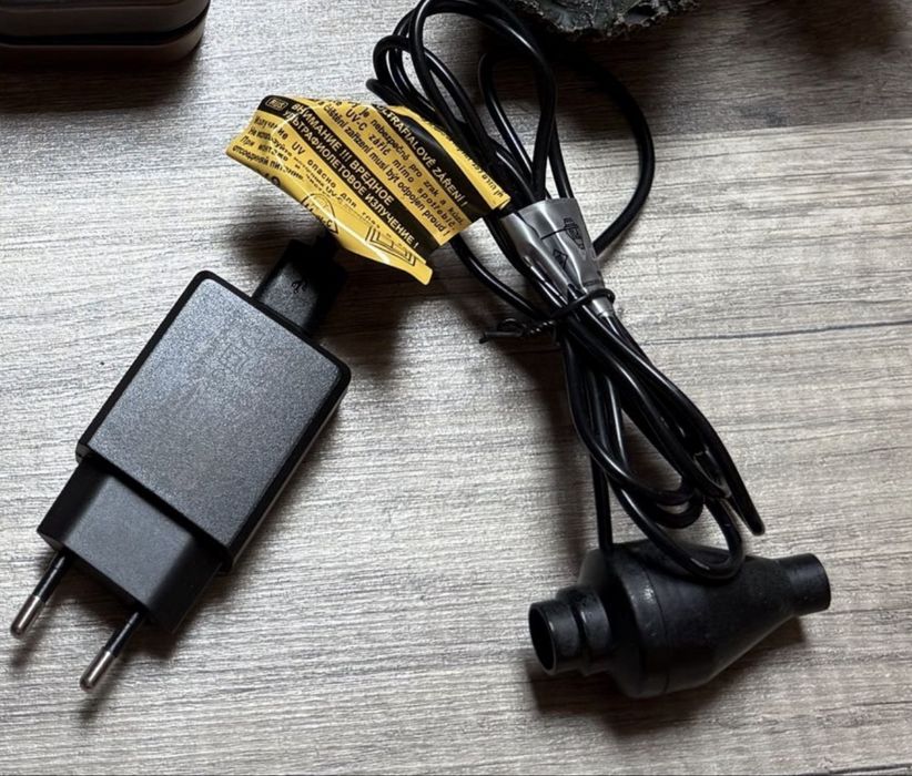 Lampa UV Aquael i czyscik do szyb