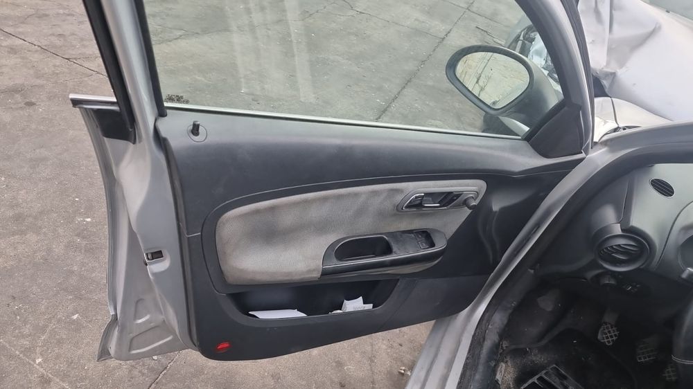 SEAT CORDOBA 1.4 TDI 6L DE 2003 DISPONÍVEL PARA PEÇAS FAROLINS