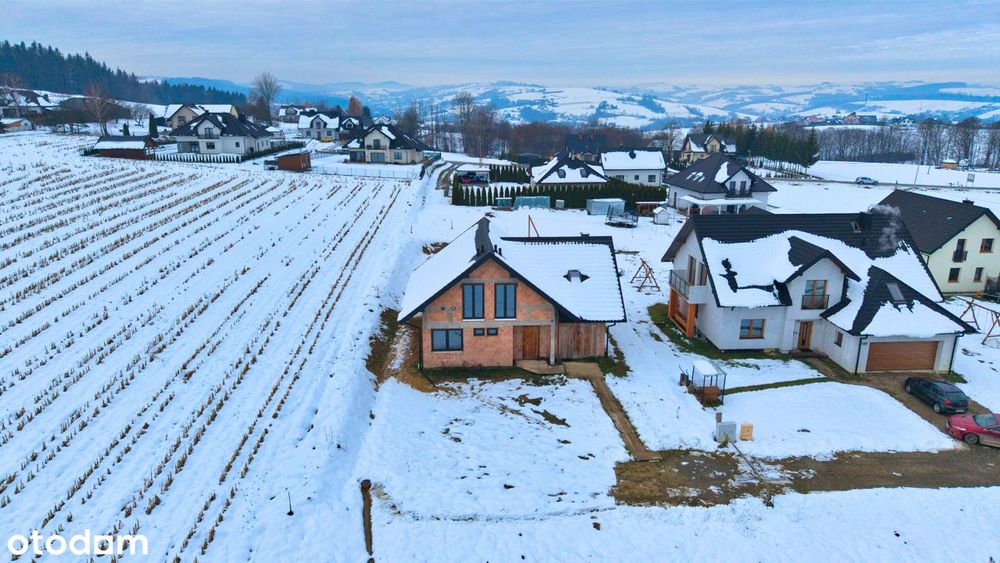 Dom jednorodzinny w Korzennej - stan surowy zamknięty 10 ar działki