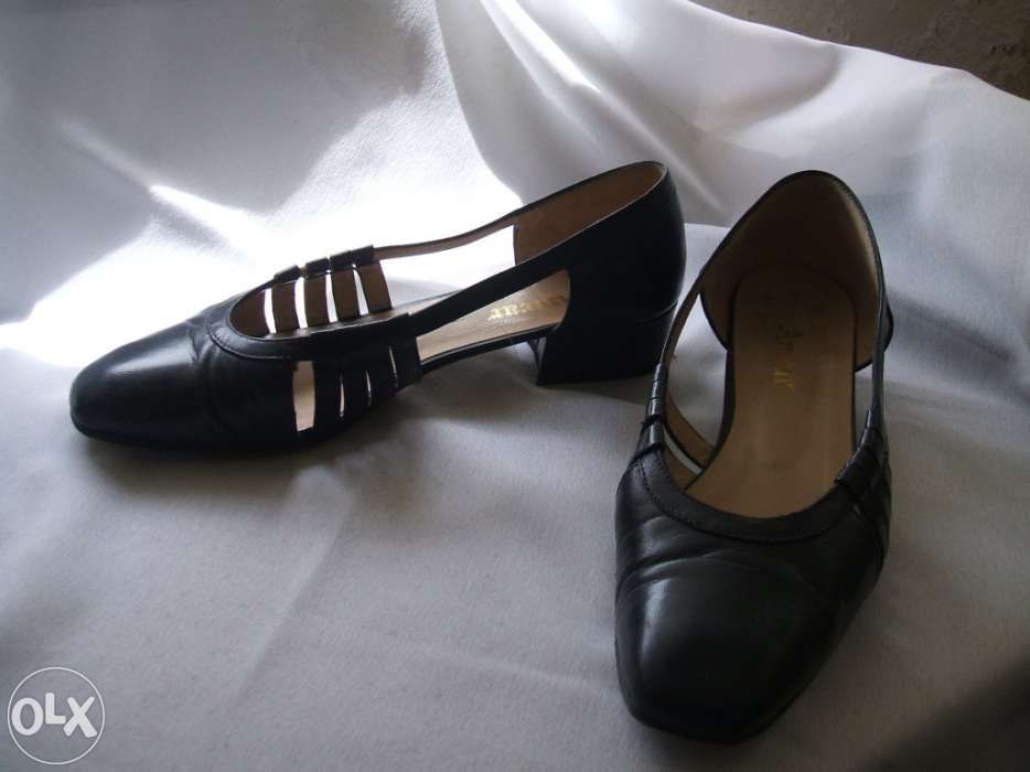 Vendo sapatos em pele - 6 pares