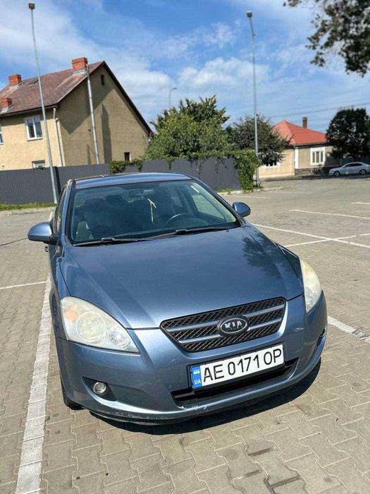 KIA CEED 2007 року випуску в хорошому стані 1.6  CRDi