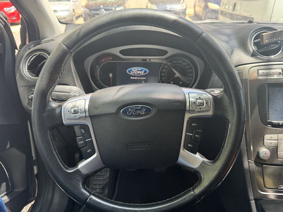 Ford Mondeo  1.8 Tdci titanium