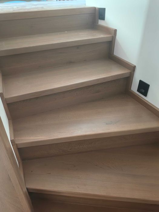 Schody drewniane na beton