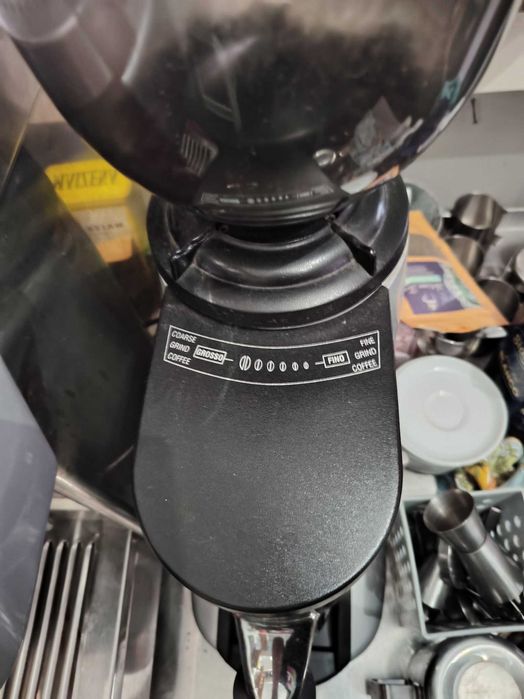 Máquina de Café FUTURETE, moinho e depuradora