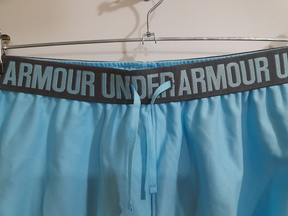 Under Armour жіночі спортивні шорти S