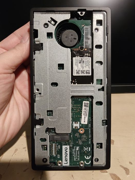 MiniPC Lenovo ThinkCentre M75n, Ryzen 3 PRO 3300U 8GB DDR4 128GB SSD