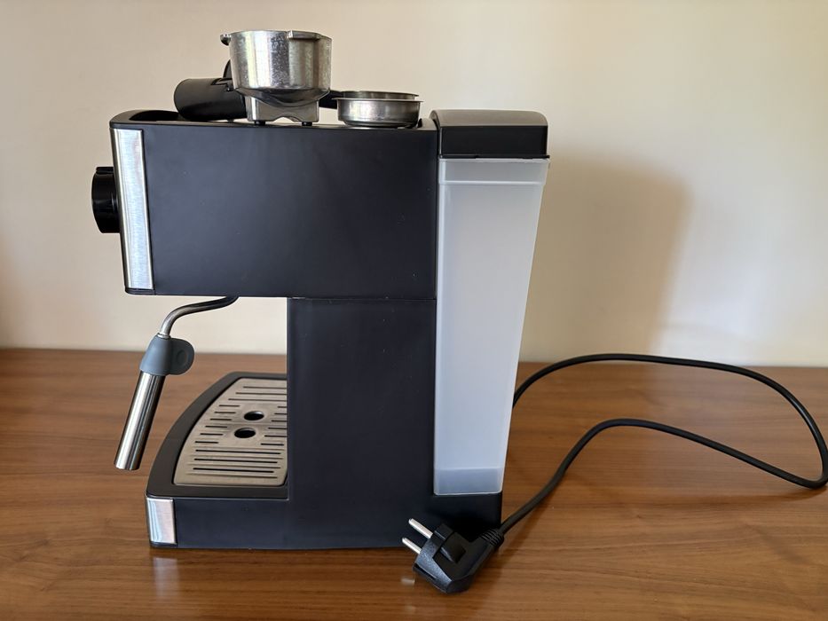 Máquina de Café Ufesa - CE7240