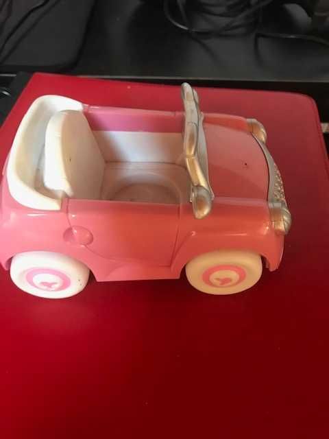 Carro da Minie em bom estado