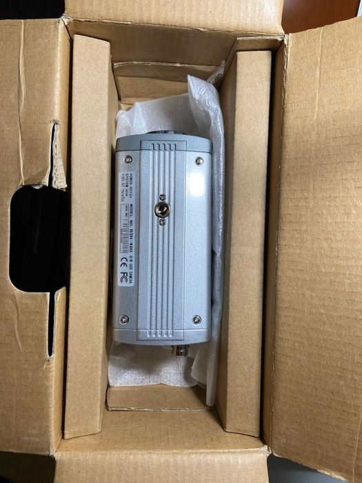 Відеокамера з оптикой