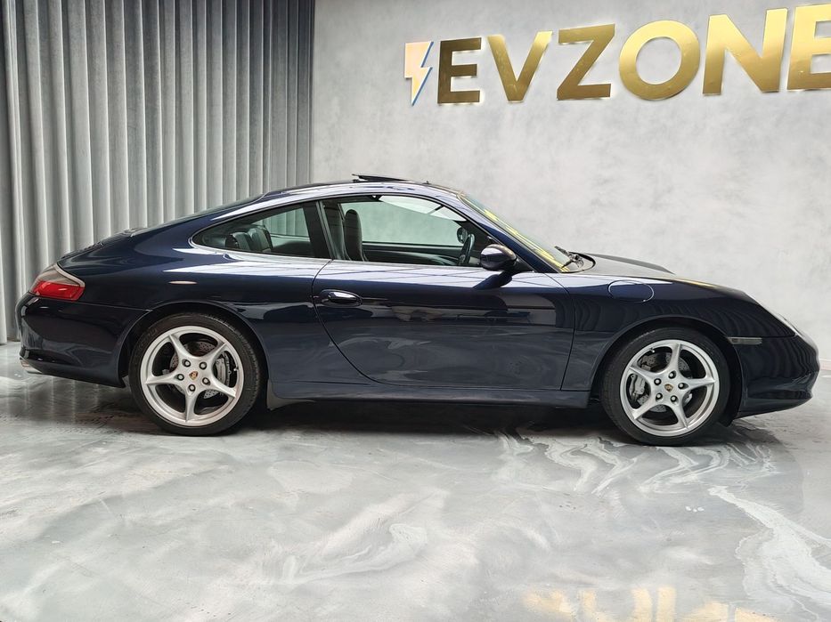 Porsche 911 (996)