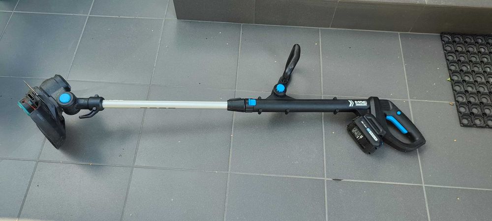 Podkaszarka akumulatorowa Mac Allister Solo 18V 28 cm MGT1828-Li + akumulator 2.0Ah