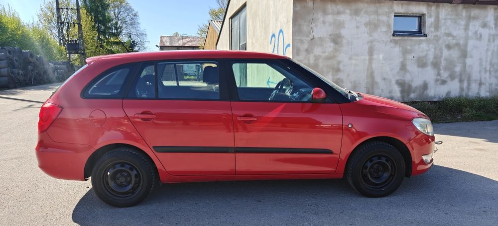 Skoda Fabia 1.6.  5 lat właściciel