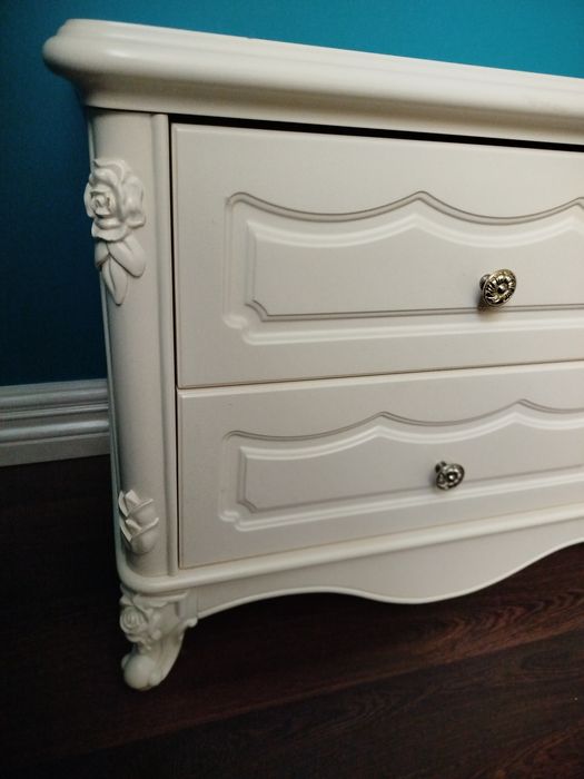 Niska komoda kolekcja LA PERLE Bemondi styl Ludwik