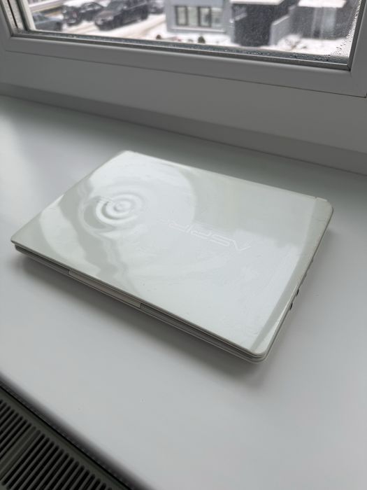 Нетбук Acer Aspire One D270-26Cw6