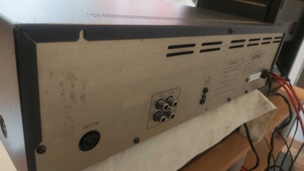 Касетна дека Onkyo Integra TA-2570