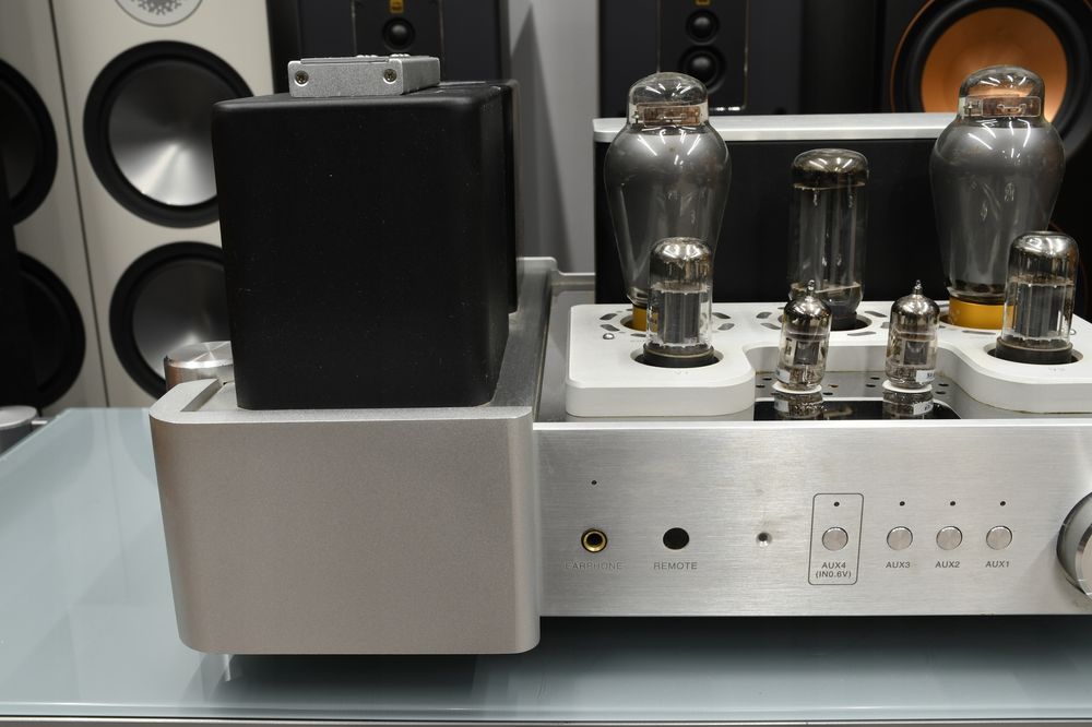 wzmacniacz stereo lampowy Yaqin MS-300C  Myślenice zamiana