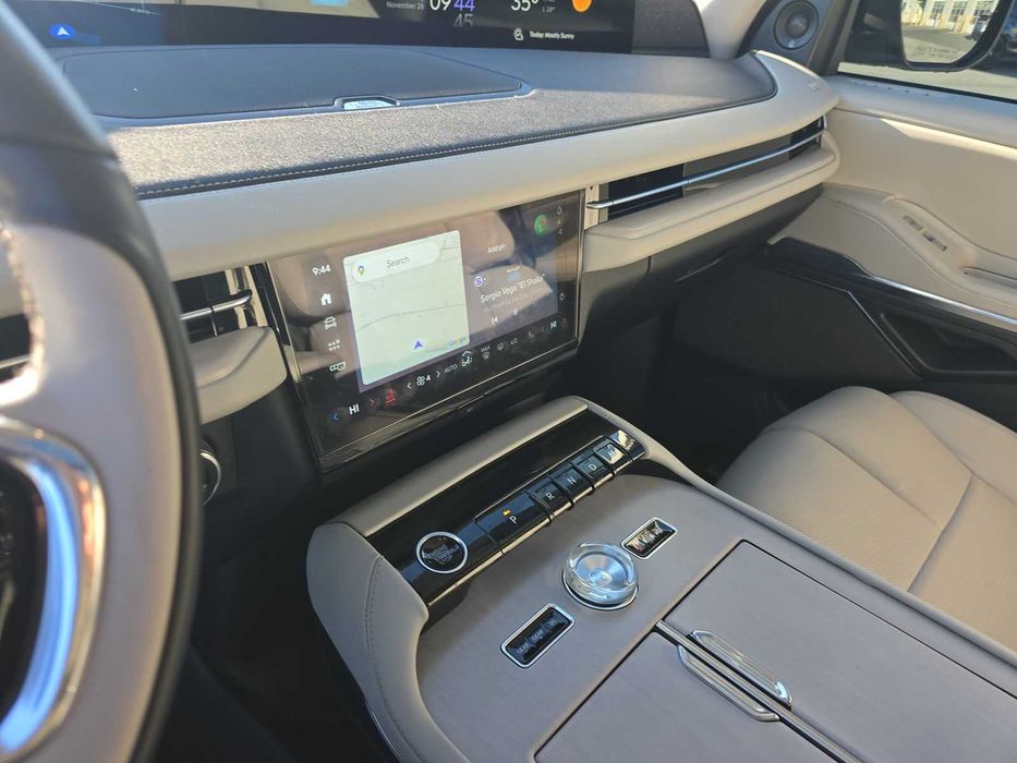 2025 Lincoln Navigator