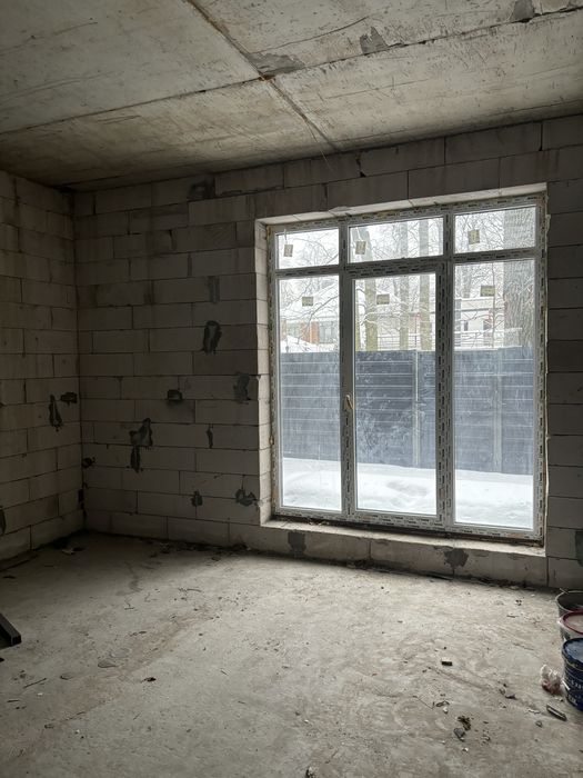 Таунхаус під єОселю з терасою на даху. Локація топ!