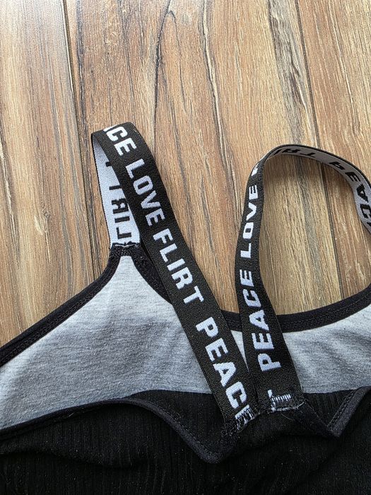 Biustonosz sportowy S M prążek czarny