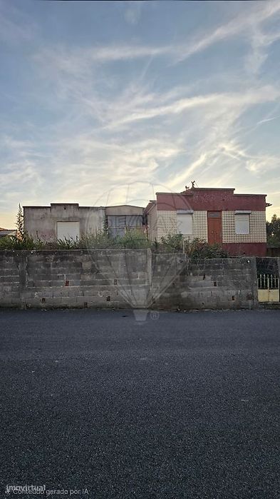 Moradia T4 para venda