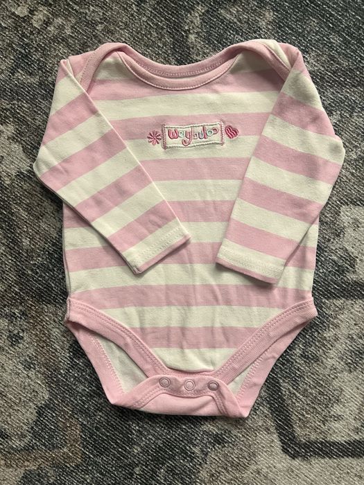 Рожеве худі для дівчинки.Розмір 62 + боді з довгим рукавом