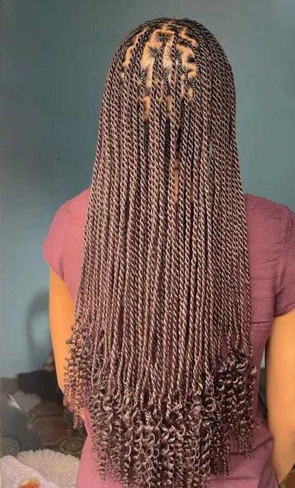 TRANÇAS AFRICANAS MAIA