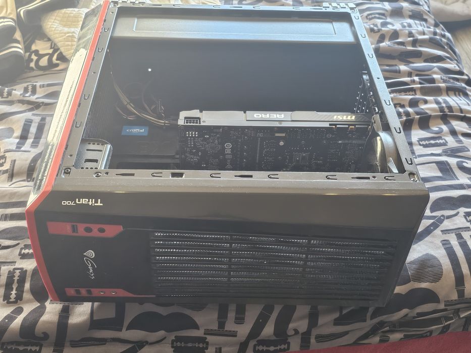 I5 8400 / 16GB RAM / 512 GB SSD /GTX 1070 OC