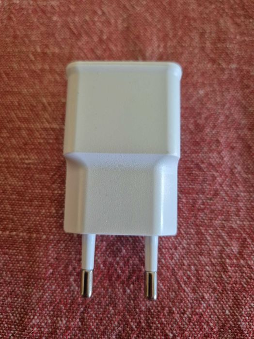 Ladowarka sieciowa USB