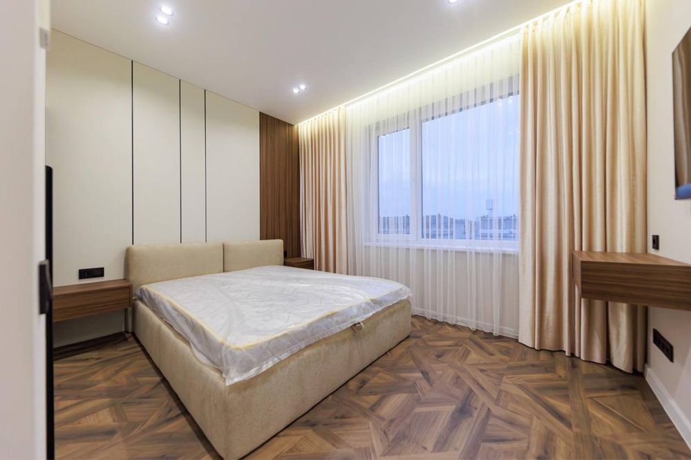 Продаж таунхаусу з двориком