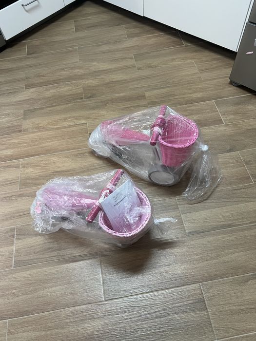 Bicicleta sem pedais  com cesto rosa extra incluído
