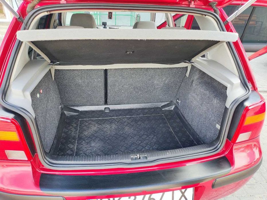 Volkswagen Golf 2003
