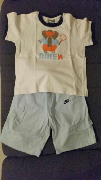 Conjunto da NIKE para bebé/criança