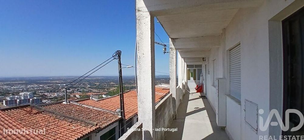Apartamento T4 em Sé e São Lourenço de 68,25 m2