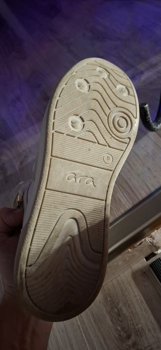 Buty Ara sneakersy rozm. 8 skóra