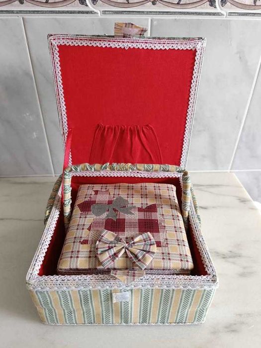 2 Caixinhas costura ou guarda joias