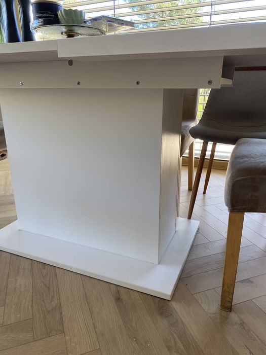 Biały stół 6/8 osob  200 cm na 90 cm