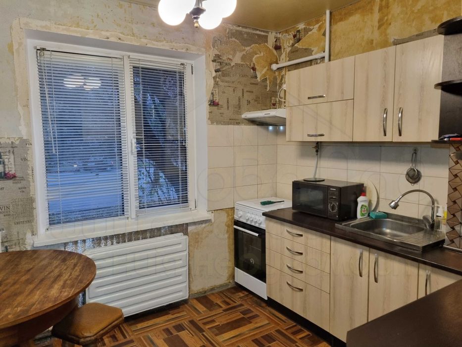 1 кімн кв-ра 33м2 з частковим ремонтом в 9ти поверхівці вул Соборності