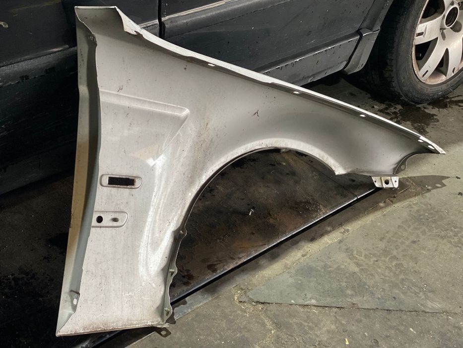 Guarda lamas esquerdo BMW e46 Compact