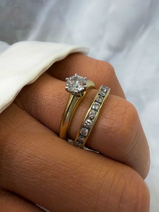 Obrączka Tiffany & Co. z diamentami naturalnymi 0.35 CT