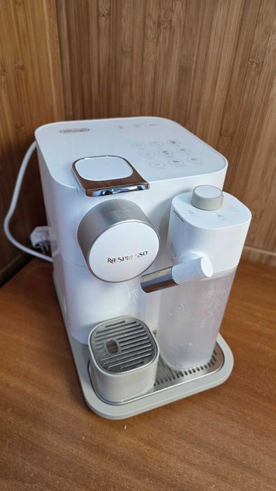 DeLonghi Nespresso Lattissima One EN640.W - Ekspres kapsułkowy