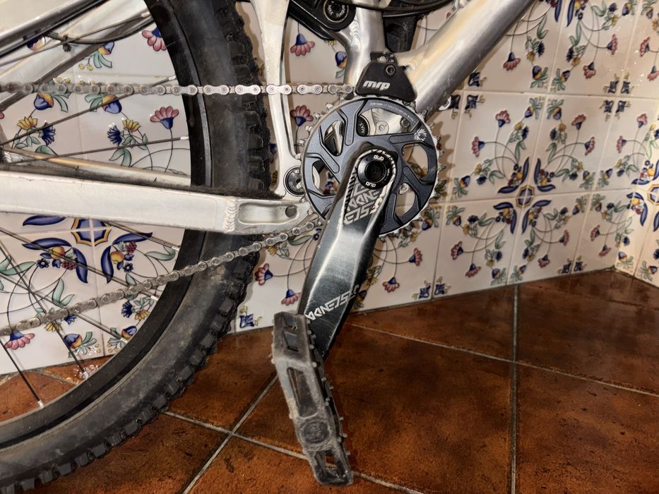 Bicicleta enduro Banshee