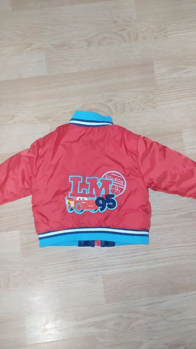 Продам двостороннюю куртку на осінь