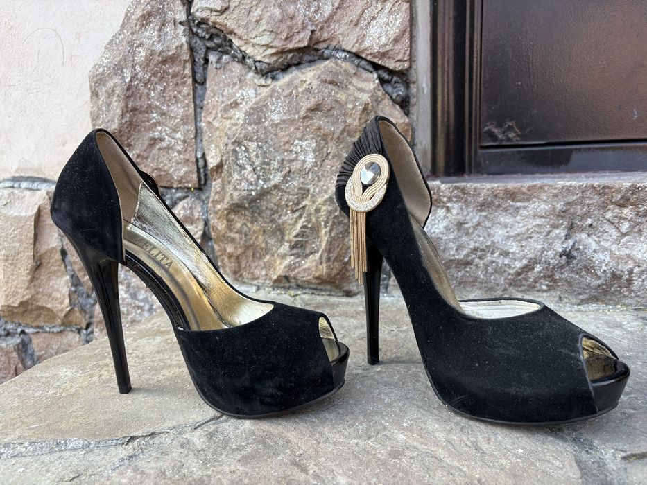 Нові туфлі 37 розмір