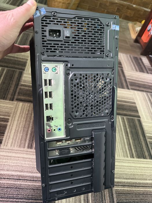 Компʼютер для ігор (rx 570 8 gb, xeon e5 2650v2,16 ГБ DDR3,500 ГБ SSD)
