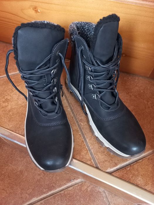 Теплі черевички.