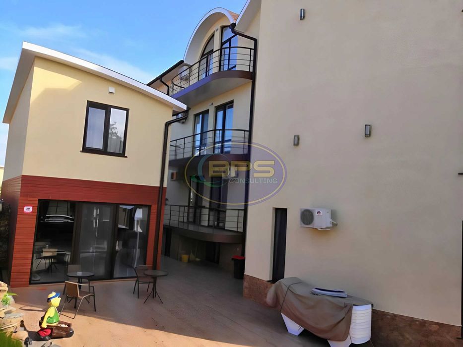 Люкс-готель у Затоці. 16 номерів + 4 котеджі — готовий бізнес!